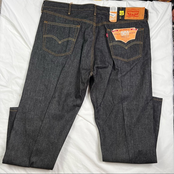 Levis 501 Original Fit Big N Tall Bottom Fly Jeans for Men 44x32 NWT L070622 - Picture 2 of 5